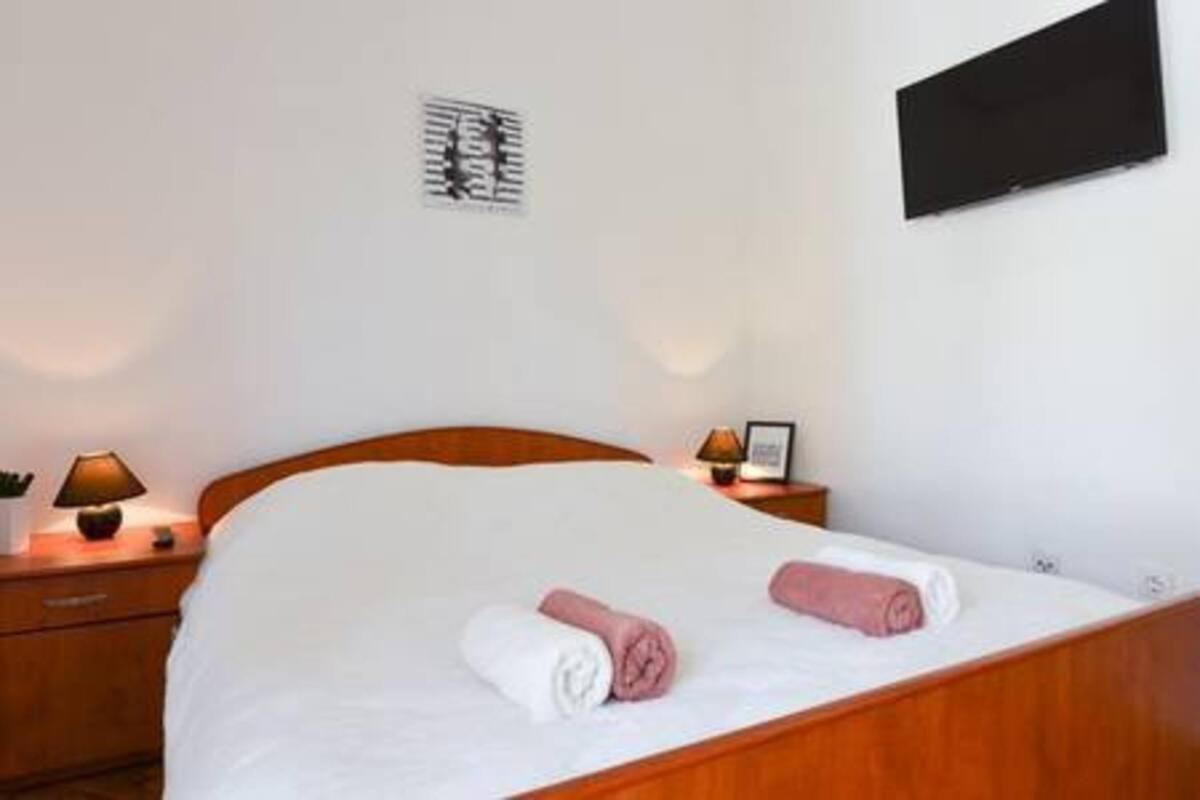 Apartments Pero Zapuntel Ngoại thất bức ảnh