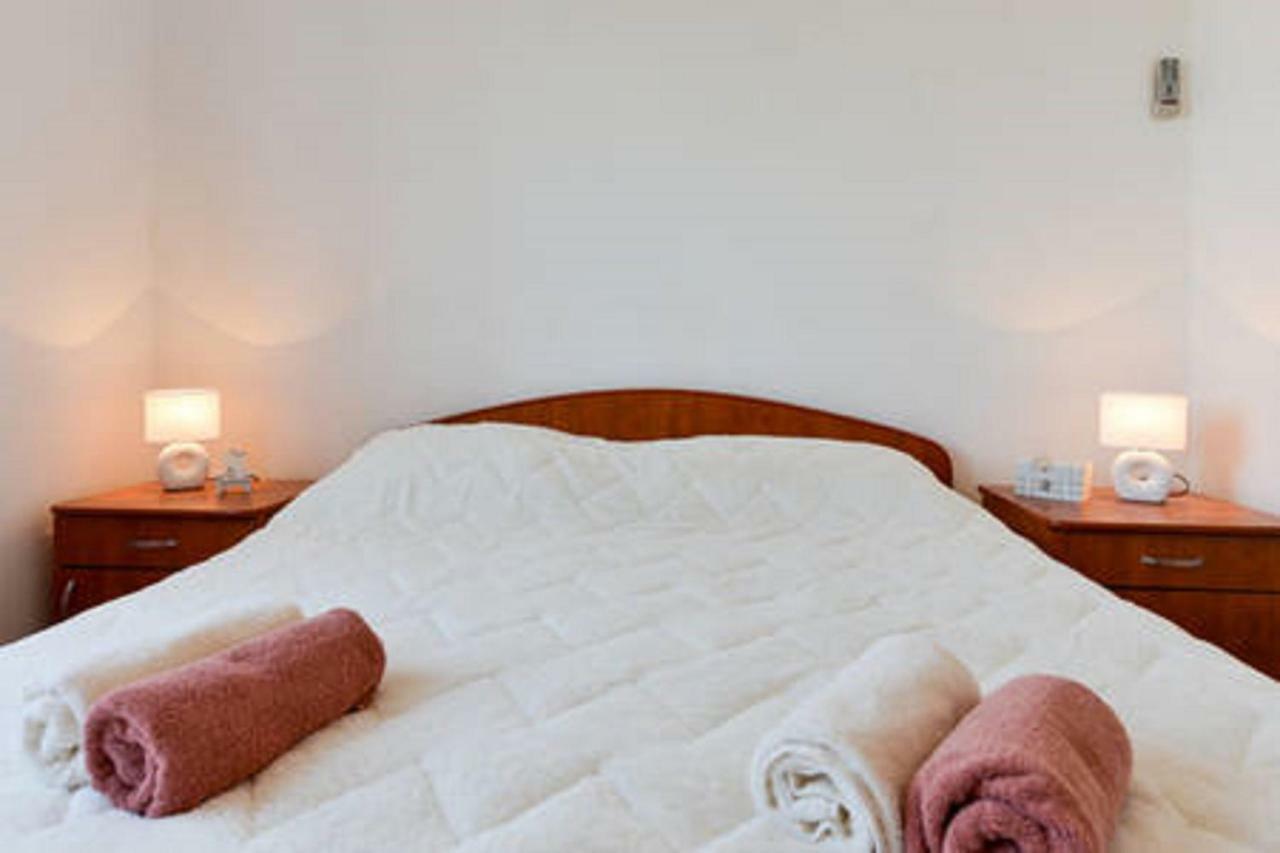 Apartments Pero Zapuntel Ngoại thất bức ảnh