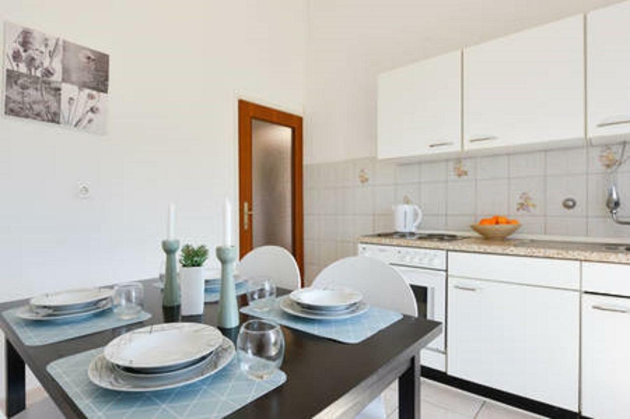 Apartments Pero Zapuntel Ngoại thất bức ảnh